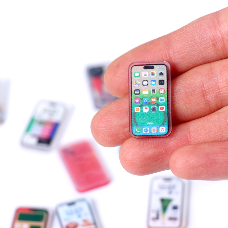 5 Peças Aleatórias: Miniatura  - Kids Toys Smartphone avaliação e preço